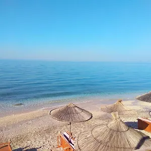 Pano Appartamento Qeparo